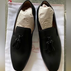 Dress shoes red bottoms